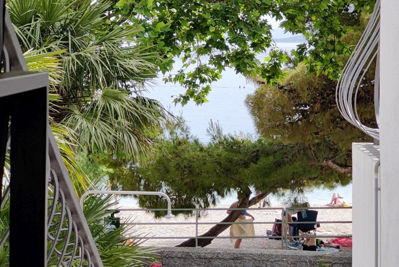 Guesthouse On The Beach Baška Voda Esterno foto